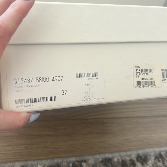 SAINT LAURENT YSL Tribute T-Strap Platform Patent Leather Sandals - Picture 7 of 7